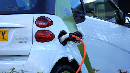 Энергетики обеспечили электроснабжение 13 новых зарядных станций для электромобилей