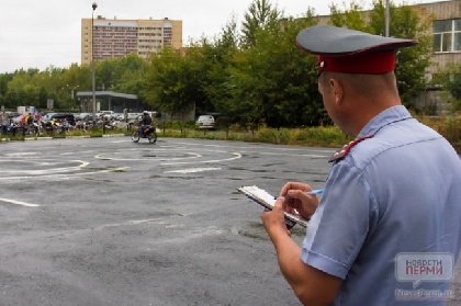 В ГАИ перестанут принимать курсантов неаккредитованных автошкол В ГАИ перестанут принимать курсантов неаккредитованных автошкол