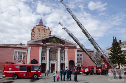 В Перми состоялся парад пожарной техники