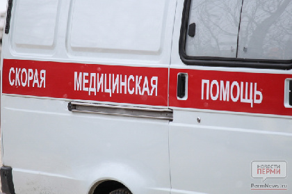 В Соликамске пьяный водитель врезался в автомобиль скорой помощи