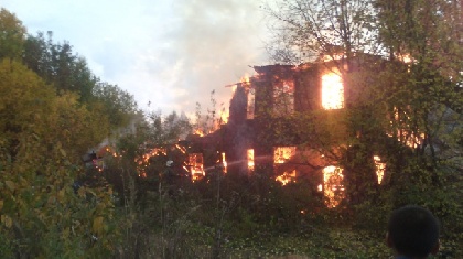 В Перми сгорел дом