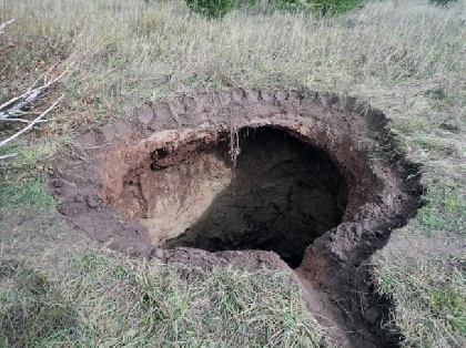 В Кунгурском районе образовался провал глубиной 17 метров