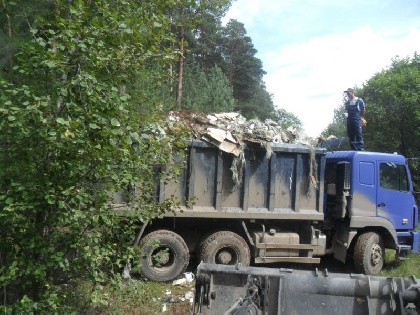 С территории Верхне-Курьинского леса вывезено около 140 тонн мусора