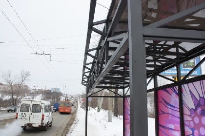 На региональных автодорогах Пермского края строят новые автобусные остановки 