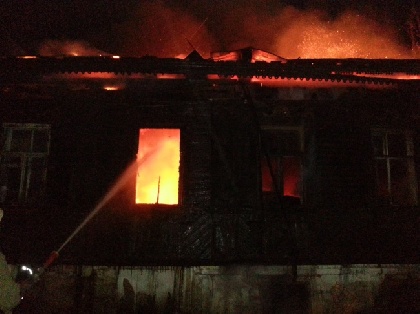 Ночью в Левшино произошел крупный пожар
