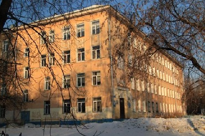 В Перми из-за распыления неустановленного газа эвакуировали школу №19 