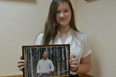 Пятиклассница из Перми получила портрет Путина с автографом