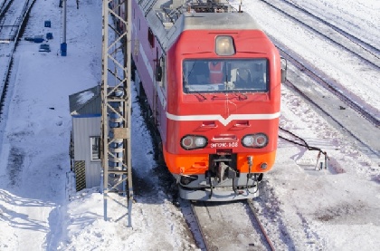Житель Кунгура попал под грузовой поезд Житель Кунгура попал под грузовой поезд