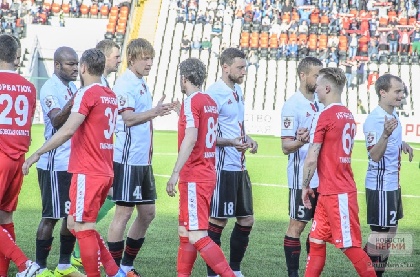Четыре футболиста подали в суд на «Амкар»