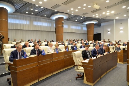 Законопроекты о Краснокамском и Чайковском городских округах приняты в первом чтении