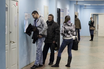 В Соликамске люди не могли записаться на прием к врачам 