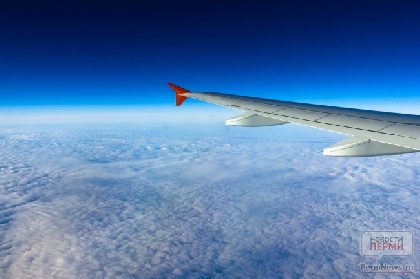 Самолет рейсом «Пермь - Санкт-Петербург» столкнулся в небе с НЛО
