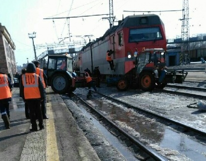 По факту столкновения поезда и трактора на Перми-2 возбуждено уголовное дело
