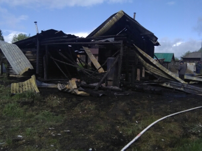 В Лысьвенском районе на пожаре погибли три человека 