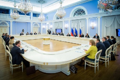 Премьер Медведев одобрил инициативы Пермской торгово-промышленной палаты Премьер Медведев одобрил инициативы Пермской торгово-промышленной палаты