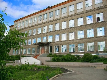 Пермскую школу оштрафовали на 100 тысяч за отказ зачислить ученицу 