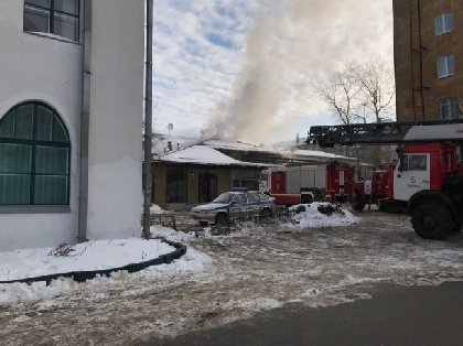 В центре Перми произошел пожар в ресторане