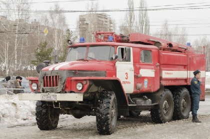 В Перми в жилом доме произошел пожар В Перми в жилом доме произошел пожар