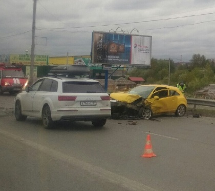 В Перми столкнулись три автомобиля 