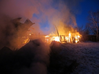 В Чермозе в доме без света случился пожар из-за свечки